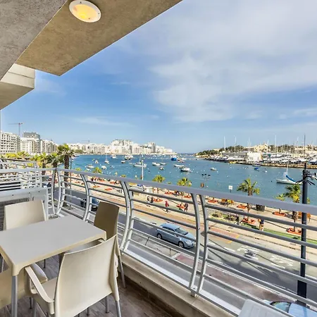 Large & Modern 3br Seafront With Large Balcony - Close To Saint Julian's, Sliema, & Manoel Island Apartment